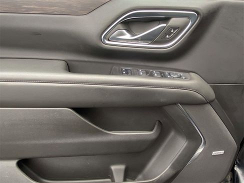 Used 2024 Chevrolet Tahoe LT w/ Luxury Package image 17