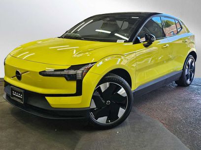 New 2025 Volvo EX30 Plus