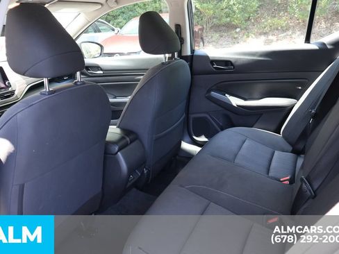 Used 2025 Nissan Altima 2.5 SV FWD image 16