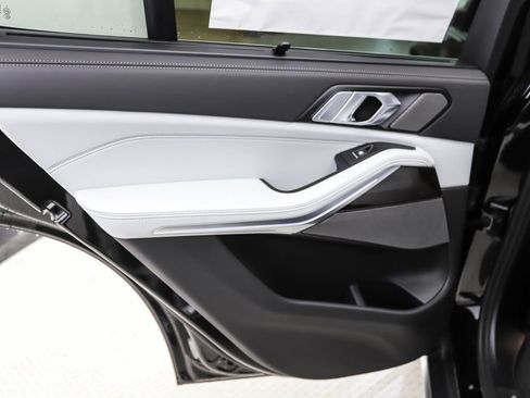 New 2026 BMW X5 xDrive40i image 19