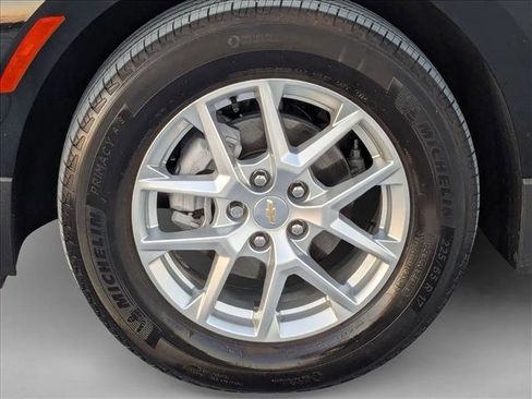 Used 2024 Chevrolet Equinox LS w/ Driver Confidence II Package FWD image 23
