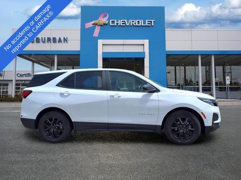 Used 2024 Chevrolet Equinox LS w/ LS Convenience Package FWD image 4