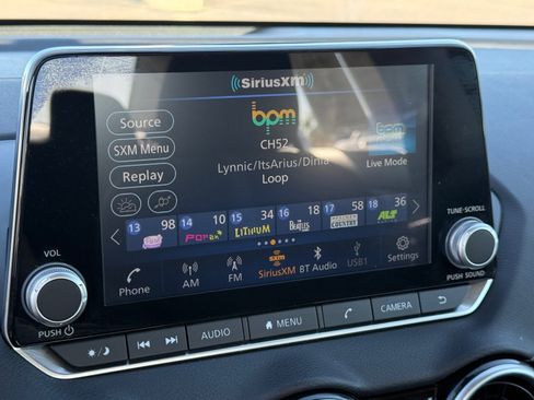 Used 2021 Nissan Sentra SV image 18