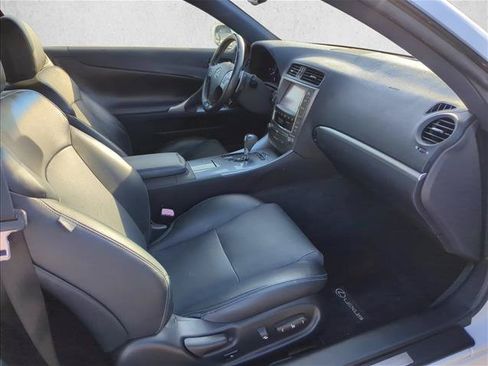 Used 2013 Lexus IS 250C RWD image 25