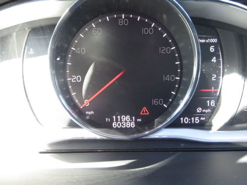 Used 2018 Volvo S60 T5 Inscription image 20