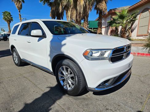 Used 2018 Dodge Durango SXT w/ 3rd Row Seating Group RWD image 1
