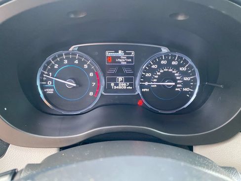 Used 2017 Subaru Forester 2.5i Premium AWD/4WD image 18