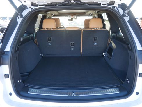 New 2025 Jeep Grand Cherokee Summit image 8