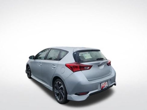 Used 2016 Scion iM FWD image 3