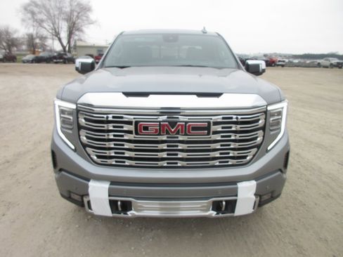 New 2026 GMC Sierra 1500 Denali w/ Denali Reserve Package image 12