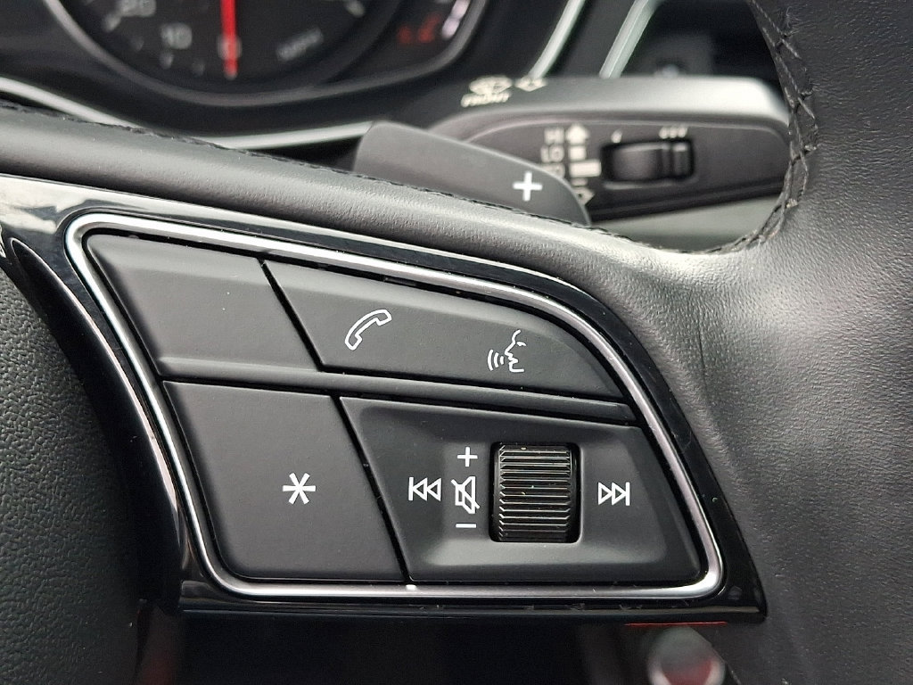 Used 2021 Audi A4 2.0T Premium AWD/4WD image 27