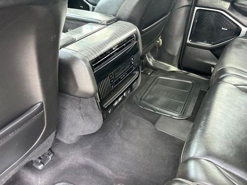 Used 2022 Jeep Wagoneer Series III w/ Premium Group I AWD/4WD image 33