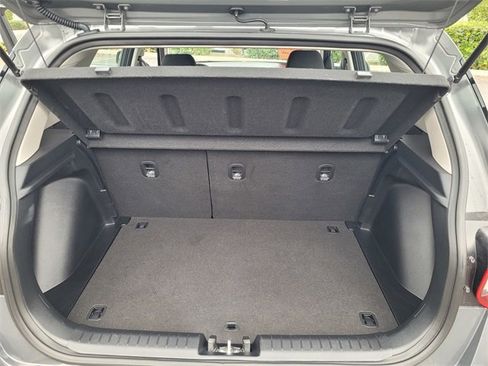 Used 2025 Hyundai Venue SEL image 29