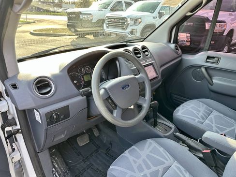 Used 2013 Ford Transit Connect XLT FWD image 9