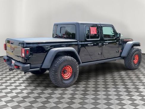 Used 2021 Jeep Gladiator Rubicon AWD/4WD image 2