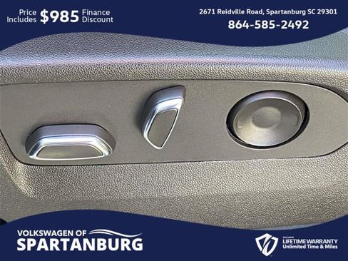 Used 2022 GMC Yukon XL Denali w/ Denali Premium Package image 16