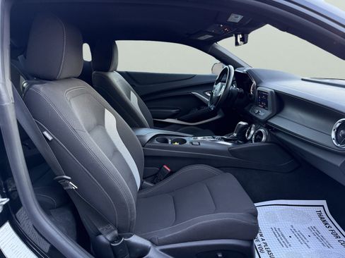 Used 2023 Chevrolet Camaro LT image 36