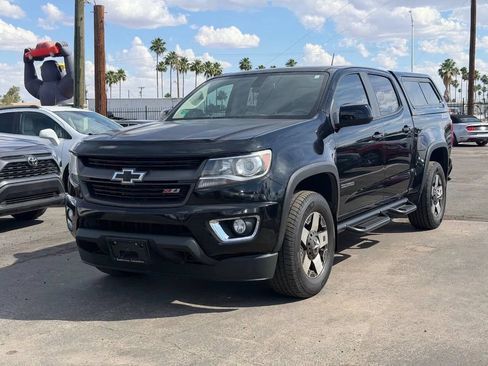 Used 2015 Chevrolet Colorado Z71 RWD image 2
