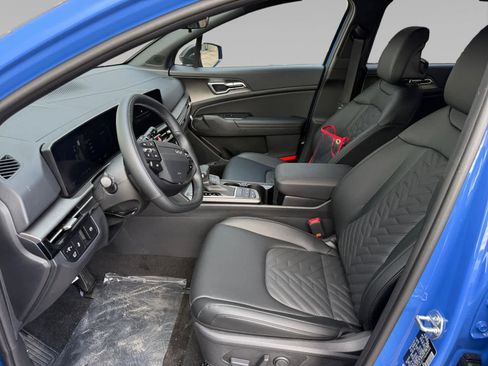 New 2026 Kia Sportage X-Line w/ X-Line Technology Package image 9