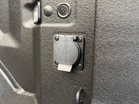 Used 2025 GMC Hummer EV 2X AWD/4WD image 5