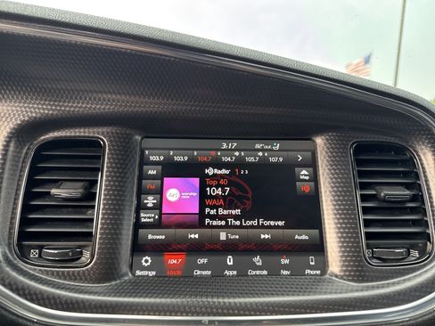 Used 2018 Dodge Charger SRT Hellcat RWD image 24