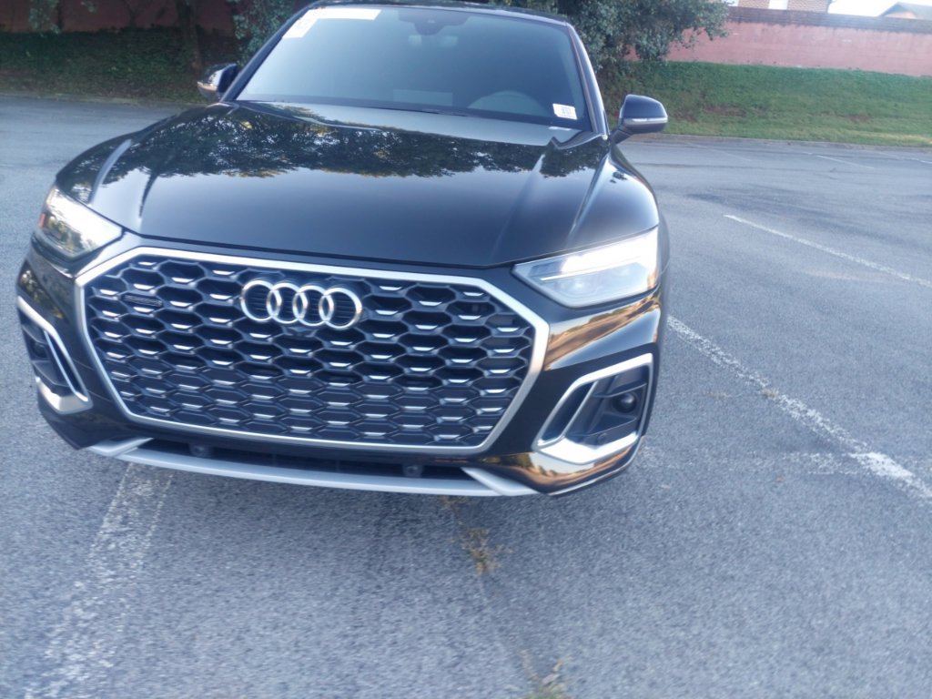 Used 2025 Audi Q5 2.0T Premium Plus w/ Premium Plus Package AWD/4WD image 3