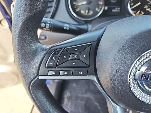 Used 2020 Nissan Rogue S image 16