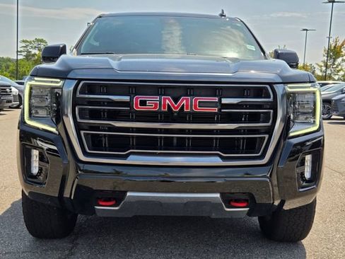Used 2023 GMC Yukon AT4 w/ Technology Package AWD/4WD image 8
