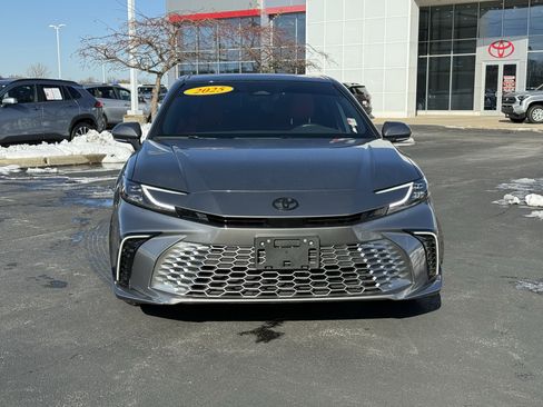 Used 2025 Toyota Camry XSE image 2