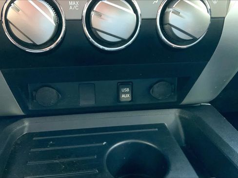 Used 2018 Toyota Tundra SR5 w/ SR5 Upgrade Package RWD image 32