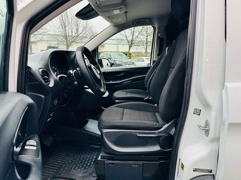 Used 2016 Mercedes-Benz Metris image 21