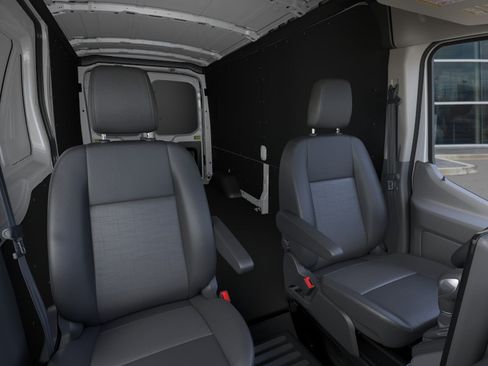 New 2026 Ford Transit 250 148 Medium Roof w/ Load Area Protection Package RWD image 12