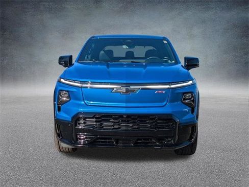 New 2025 Chevrolet Silverado EV RST image 9