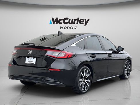 Certified 2024 Honda Civic EX-L image 3