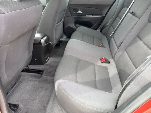 Used 2013 Chevrolet Cruze LT image 12