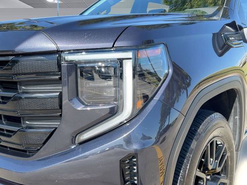 Used 2024 GMC Sierra 1500 Elevation image 11
