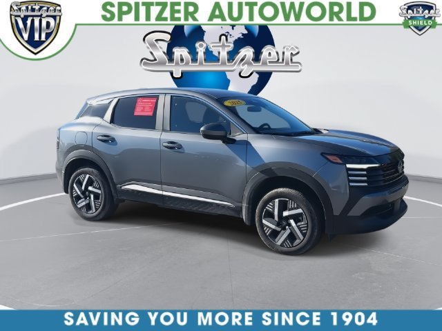 Used 2025 Nissan Kicks SV FWD image 3