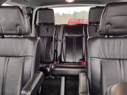 Used 2017 Lincoln Navigator Select image 23