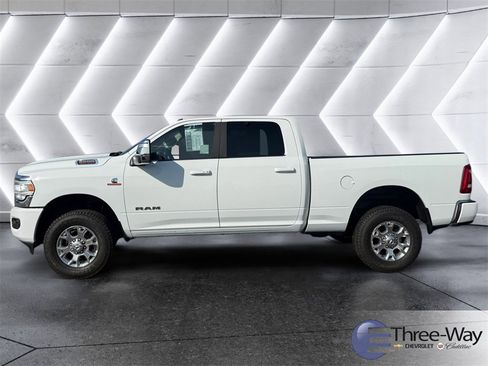 Used 2024 RAM 2500 Laramie image 2