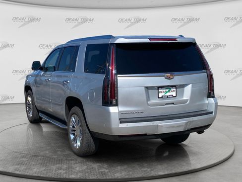 Used 2018 Cadillac Escalade 4WD image 4