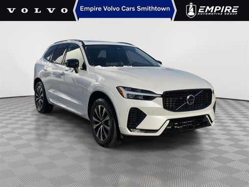 Certified 2025 Volvo XC60 B5 Plus image 1