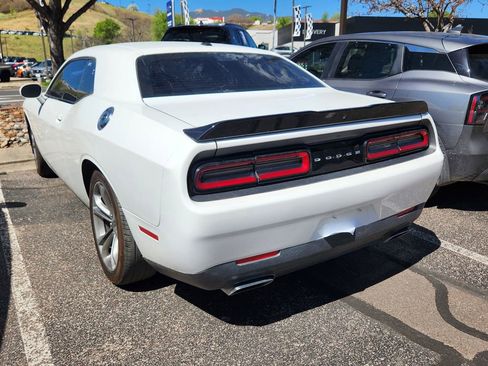Used 2021 Dodge Challenger R/T RWD image 8