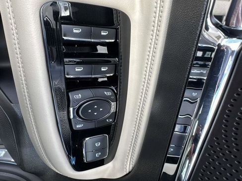 New 2026 Lincoln Corsair Premiere FWD image 10
