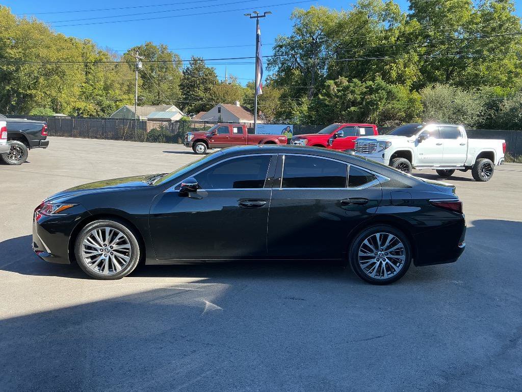 Used 2019 Lexus ES 350 w/ Premium Package FWD image 4