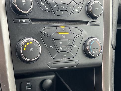 Used 2017 Ford Fusion S image 20