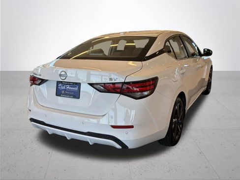 Used 2024 Nissan Sentra SV image 7