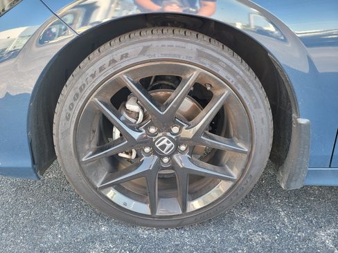 Used 2025 Honda Civic Sport image 9