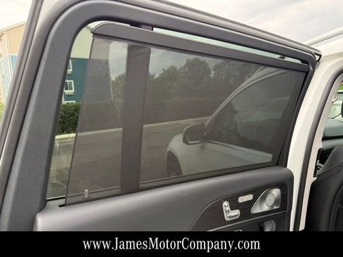 Certified 2026 Mercedes-Benz GLS 450 4MATIC image 21