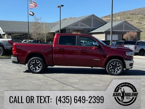 Used 2025 RAM 1500 Laramie AWD/4WD image 6