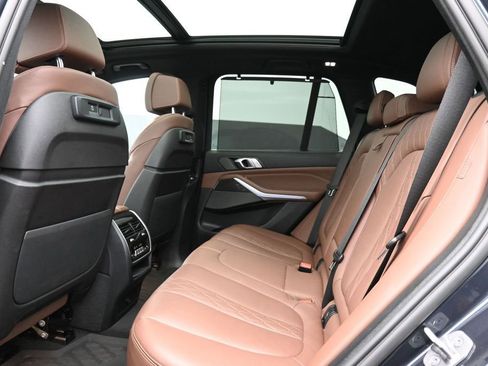 Used 2022 BMW X5 M50i AWD/4WD image 22